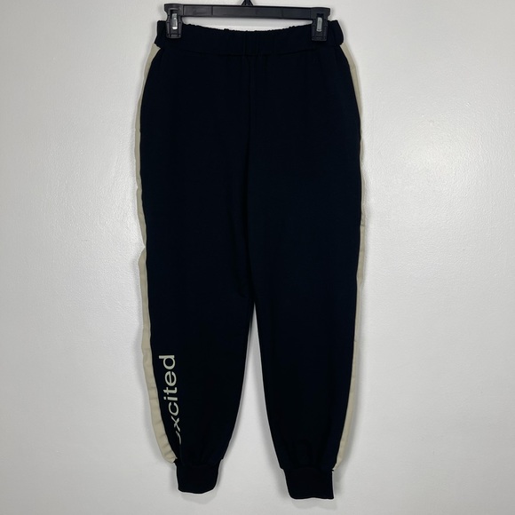 Hoodie & Pants Tracksuit Set Black & Pale Green Size M - Picture 5 of 14